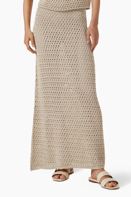 Versatile knitted model cover up rok